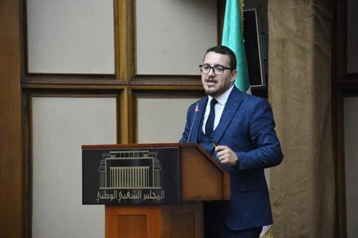 Dr. Omar Haroun during a public talk